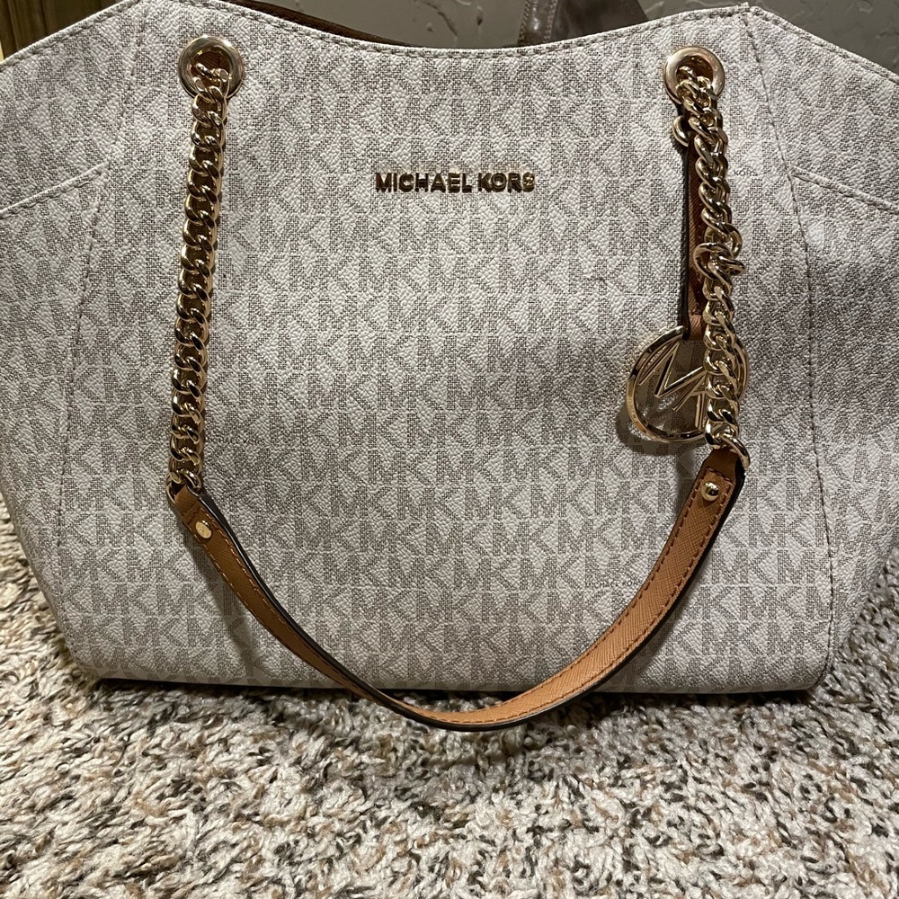 Michael Kors purse